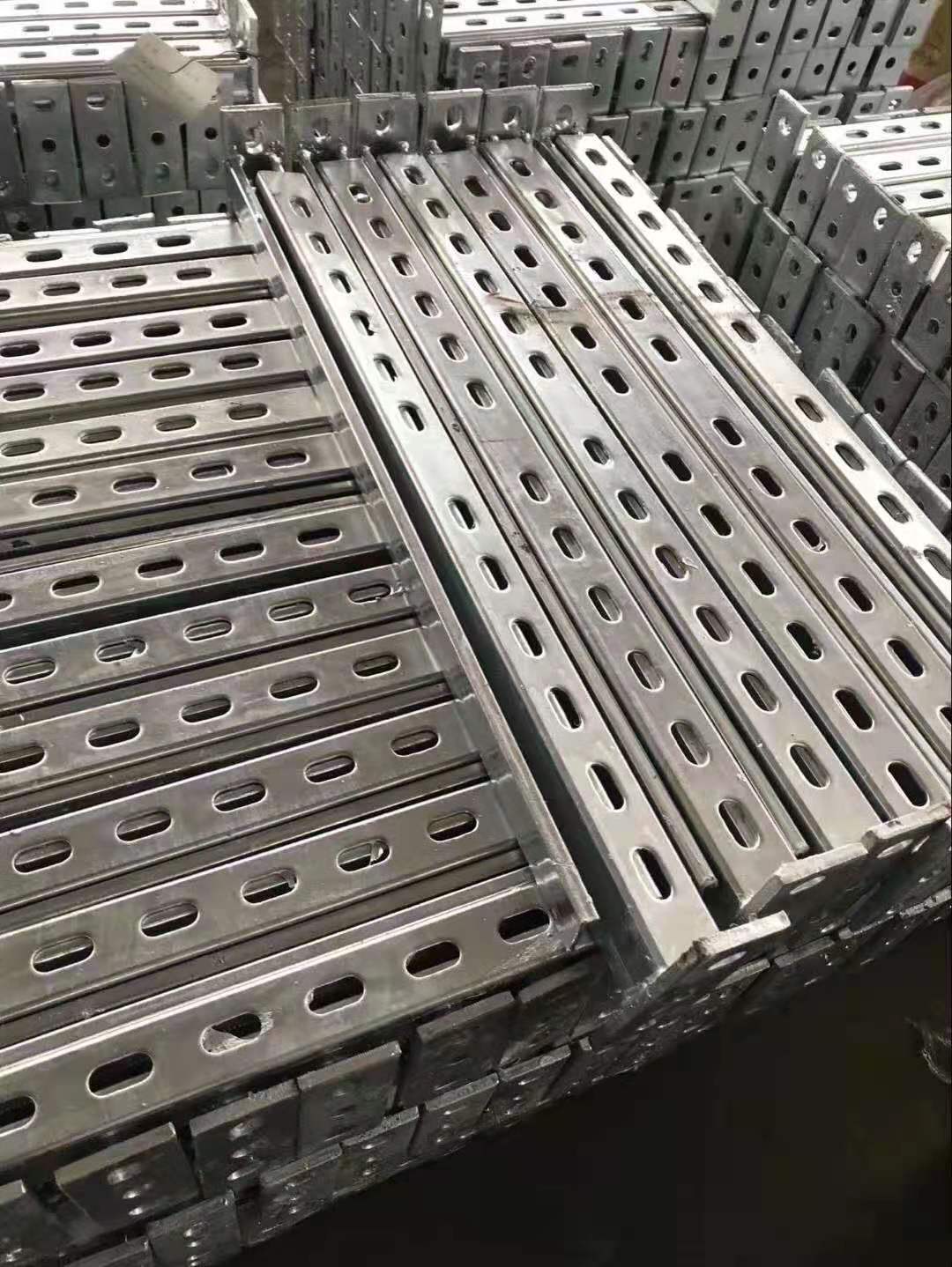 漁光互補光伏支架特點